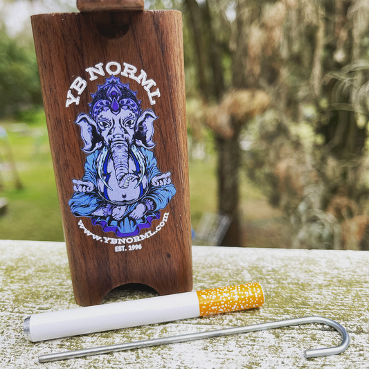 Wood Dugout with Metal Bat / Swivel Top